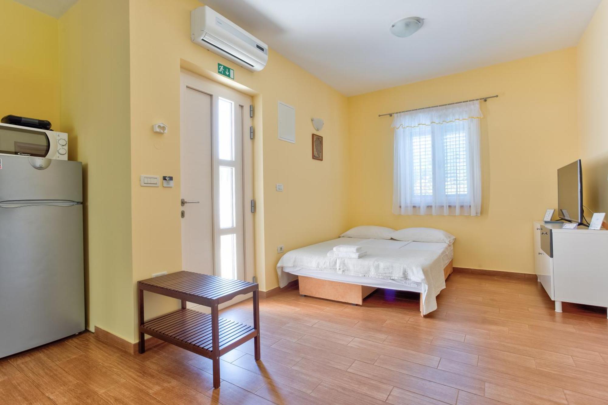 Apartment In Villa Moletto Seaside & Relax - 4 Guests Lovrečica エクステリア 写真